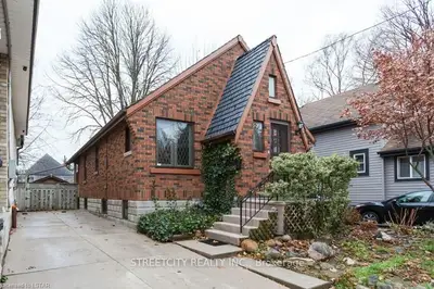 80 ROGERS Avenue, London North, ON N6H 1G7