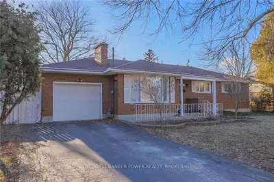 74 BRENTWOOD Crescent, London North, ON N6G 1X2