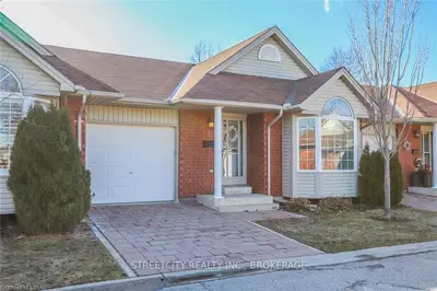 875 THISTLEDOWN Way 21, London North, ON N6G 5G5