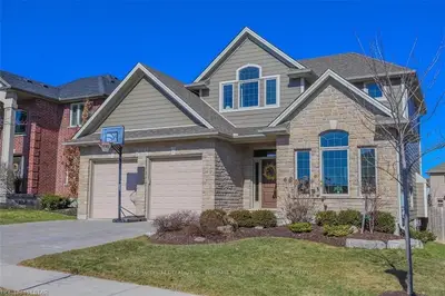 2286 BRAYFORD Crescent, London South, ON N6K 0C5
