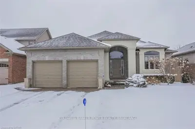 538 SANDYBROOK Drive, London North, ON N5X 4H1