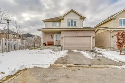 960 BITTERBUSH Crescent 8, London North, ON N6H 0G1