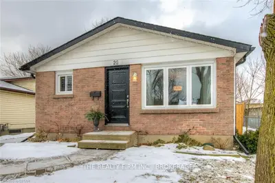 2G BRIDLINGTON Road, London South, ON N6E 1X4