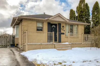 300 ARDSLEY Crescent, London North, ON N6G 3W7