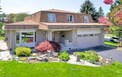 39 WIDDICOMB Crescent, London South, ON N6K 3B9