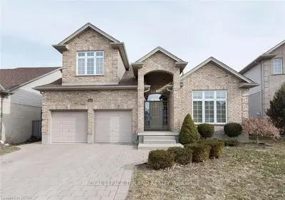 1069 MANCHESTER Road, London North, ON N6H 5P7
