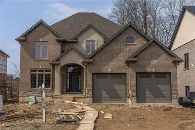 1033 MELSETTER Way, London North, ON N6G 5C7