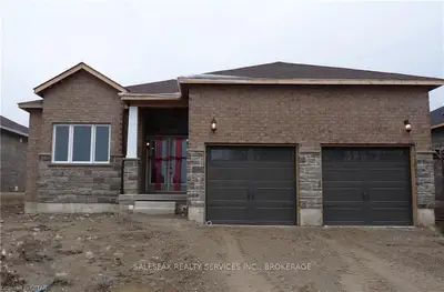 289 Fairway Road Road, Woodstock, On N4t 0c9