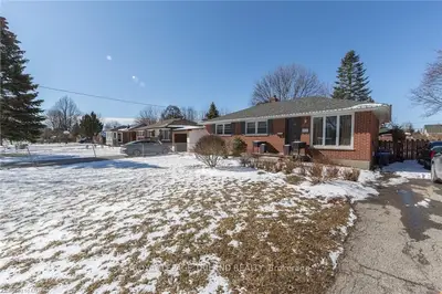 217 MCNAY Street, London East, ON N5Y 2L5