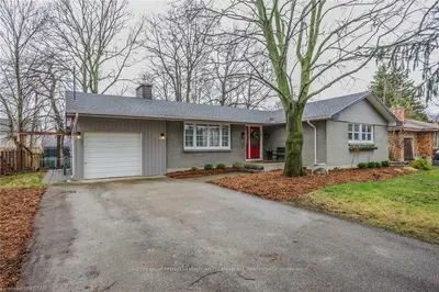 637 DONEGAL Drive, London North, ON N6H 3H6