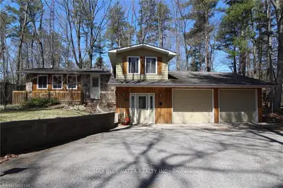 10156 EDMONDS Boulevard, Lambton Shores, ON N0M 1T0