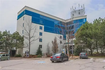 9 PINE Street 302, Lambton Shores, ON N0M 1T0