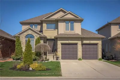 2064 WESTPOINT Heights, London South, ON N6P 0A2