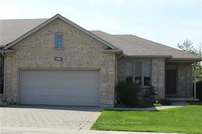 1901 JACK NASH Terrace, London South, ON N6K 5R1
