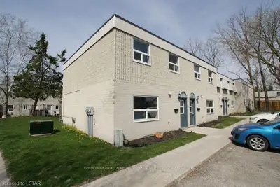 271 Thames Street N 9, Ingersoll, On N5c 3t6