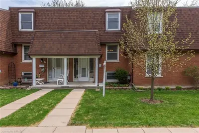 130 GARDENWOOD Drive, London South, ON N6J 3Z9