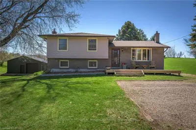 583430 Hamilton Road, South-west Oxford, On N5c 3j7