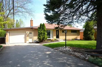 476 RIDGEWOOD Crescent, London South, ON N6J 3H8
