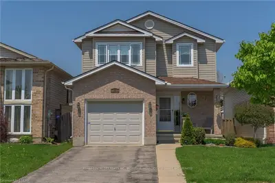 150 CRIMSON Crescent, London East, ON N5W 6E9