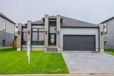 716 HICKORYRIDGE, London North, ON N6G 0M8