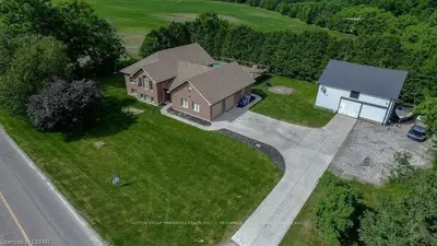 21946 Christina Road, Strathroy-caradoc, On N0l 1w0