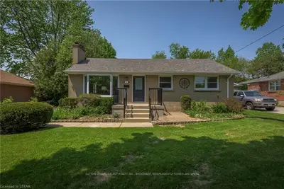 760 LEROY Avenue, London East, ON N5Y 4G7
