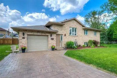 29 CONCORD Street, Strathroy-Caradoc, ON N7G 1M5