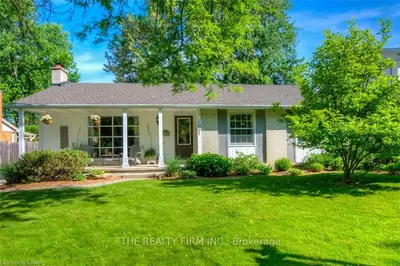 1067 KINGSTON Avenue, London North, ON N6H 4C7