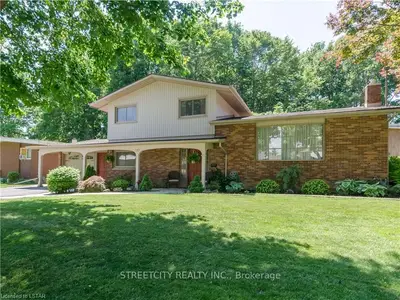 107 Queen Street, Tillsonburg, On N4g 3h4