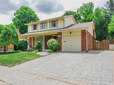 257 GRAND VIEW Avenue, London South, ON N6K 2S8