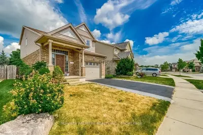 926 GRENFELL Drive, London North, ON N5X 4R8