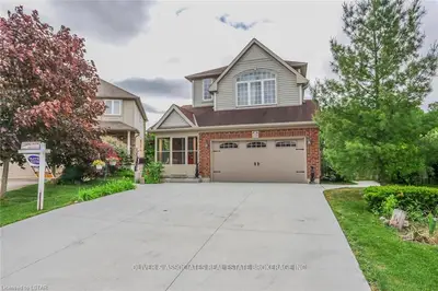 1724 CREEKSIDE Street, London North, ON N5X 4L7
