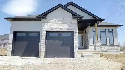 6493 CROWN GRANT Road, London South, ON N6P 0A8