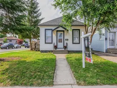 652 NELSON Street, London East, ON N5Z 1J5