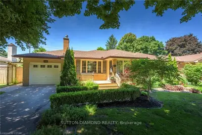 66 BRENTWOOD Crescent, London North, ON N6G 1X2