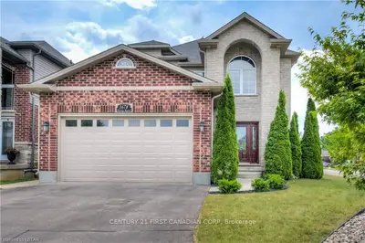 1678 HEALY Road, London North, ON N6G 5P2