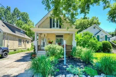 411 SALISBURY Street, London East, ON N5Y 3B3