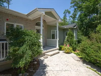10162 SANDALWOOD Crescent, Lambton Shores, ON N0M 1T0