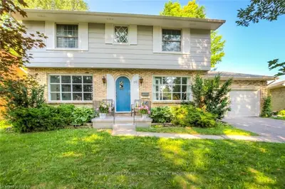 99 FRIARS Way, London North, ON N6G 2B1