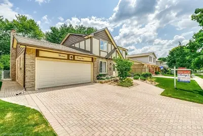 1329 HASTINGS Drive, London North, ON N5X 2J1