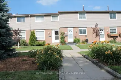 210 CARLYLE Drive E 24, London East, ON N5V 3M9