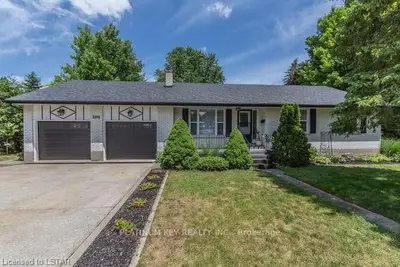 2294 Gore Street, Strathroy-caradoc, On N0l 1w0