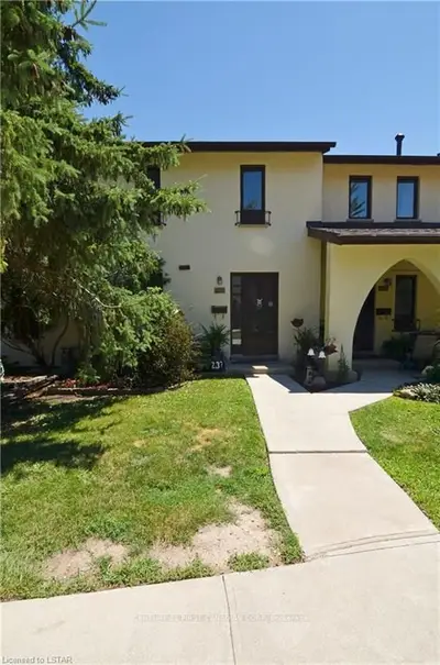 237 MILLBANK Drive, London South, ON N6C 4V9