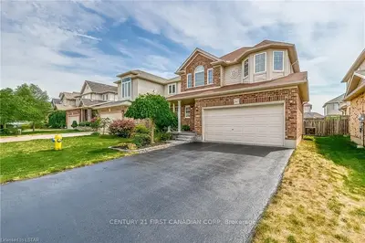 867 RUSHBROOK Crescent, London South, ON N6K 5B5