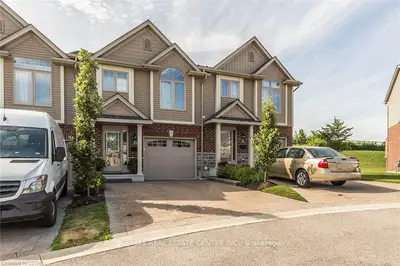 176 Ferguson Drive 22, Woodstock, On N4v 0c6