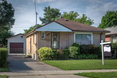 35 SYCAMORE Street, London East, ON N5Z 1K8
