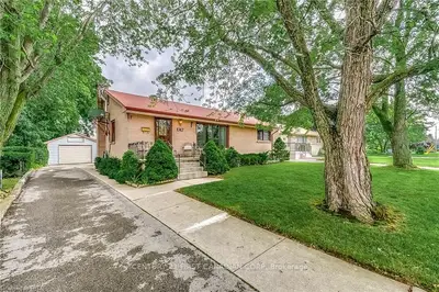 1747 WHITEHALL Drive, London East, ON N5W 1Z1