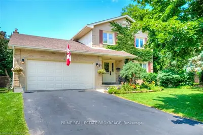 1035 COUNTRY CLUB Court, London South, ON N6C 5R9