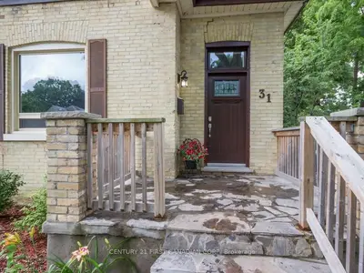 31 CHARLES Street, London North, ON N6H 1H1