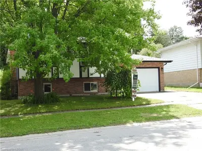 422 Argyle Street, Woodstock, On N4s 2g6